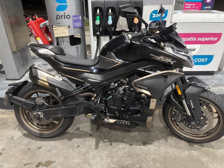 CF Moto 800NK como nova