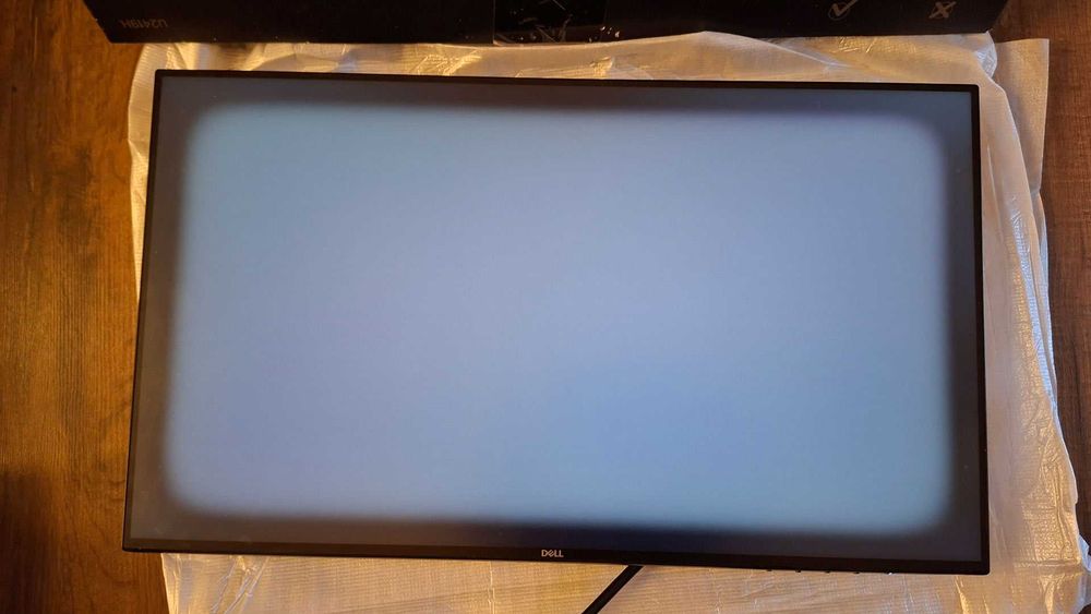 Монітор Dell U2419H на запчастини (не працює матриця) гарний стан