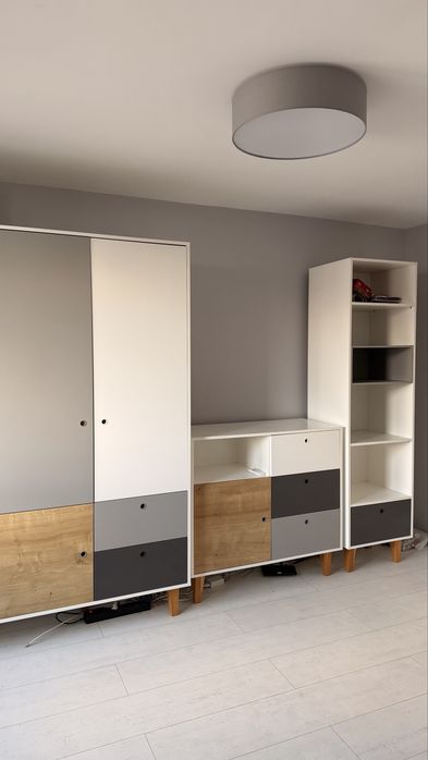 Regal z polkami Vox seria Concept jak nowy.
