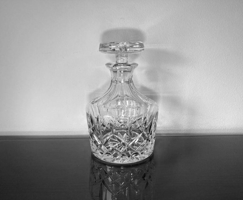 Garrafa de cristal marca Atlantis sem uso