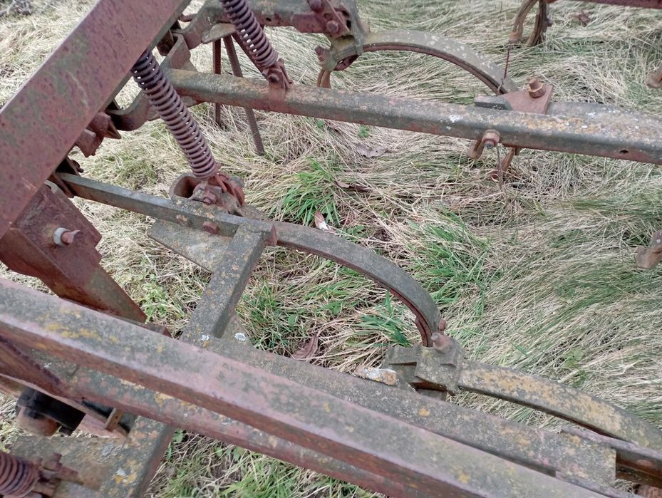 Продам культиватор суцільного обробітку ґрунту ширина 270 см