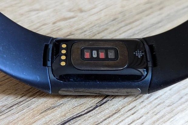 Smartwatch Google  Fitbit Charge 5 Czarny