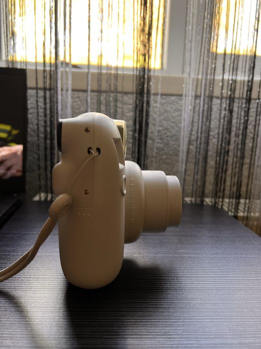 Фотоапарат Instax mini 12