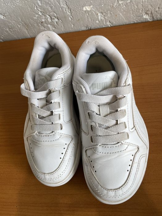 кросівки puma білі , кеди