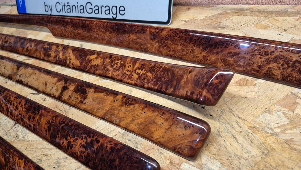 AUDI A4 B5(8D)-Frisos madeira- RAIZ DE NOGUEIRA -RAROS: Versão de LUXO