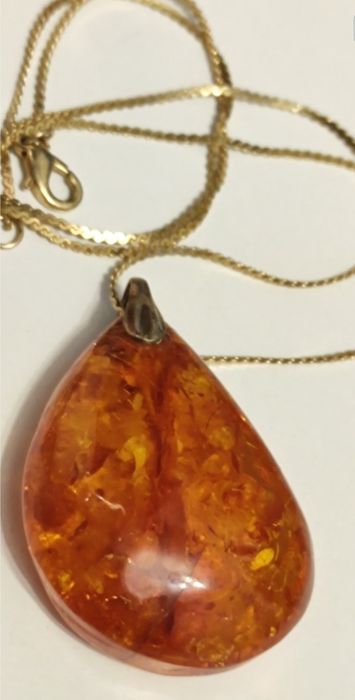 Bursztyn bałtycki naszyjnik