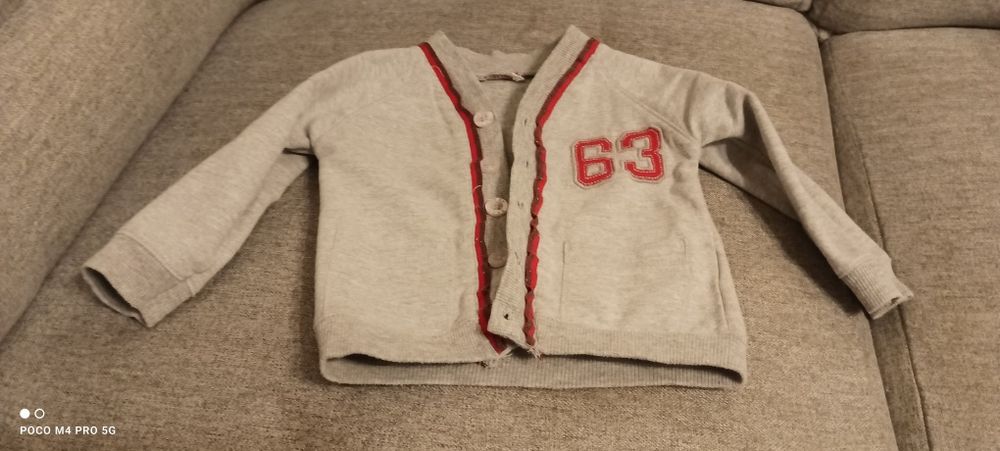 Sweterki niemowlęce 3 sztuki r.68