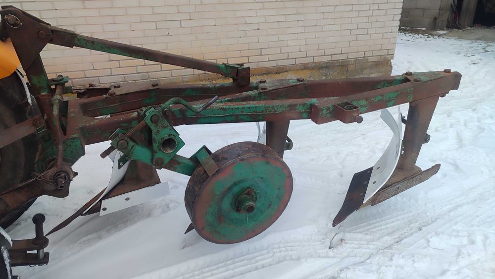 Pług 3 skibowy Unia Grudziądz. Kultywator Unia Grudziądz 2.1 m z wałem