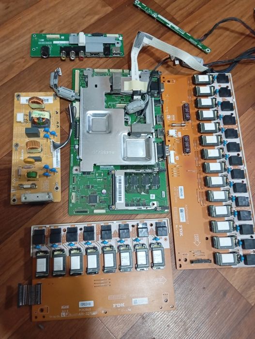 Платы от телевизора Sharp