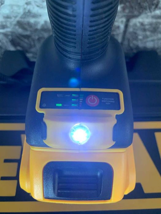 Професійний акумуляторний гайковерт DeWalt DCF922D2T 36V, 6AH на 2АКБ