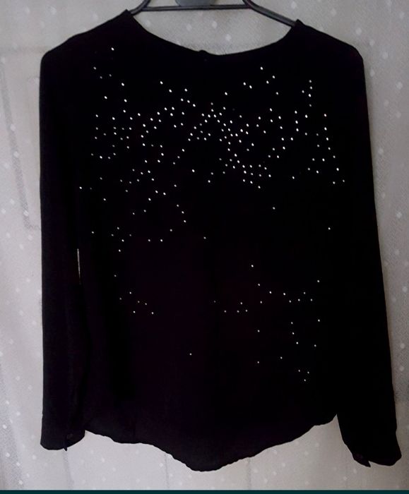 Bluza czarna z cekinami długi rękaw rozmiar XL