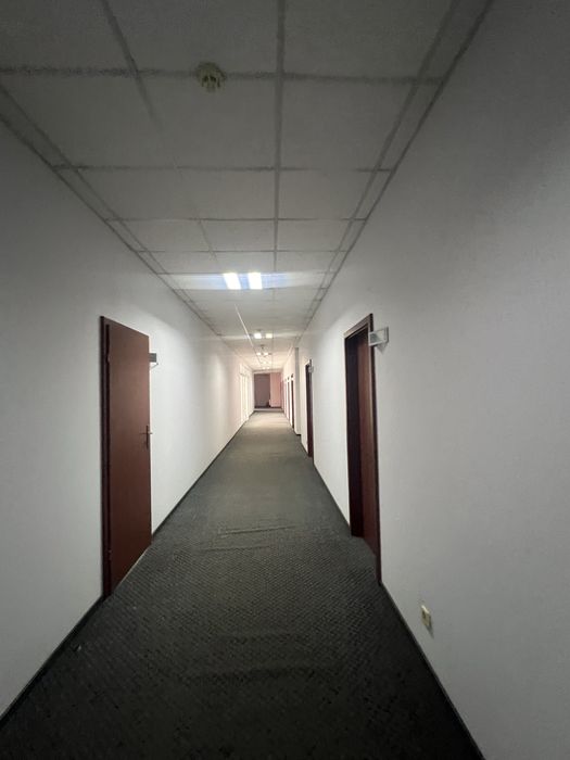 Оренда! офісні приміщення 200 м.кв ! вул.Зелена