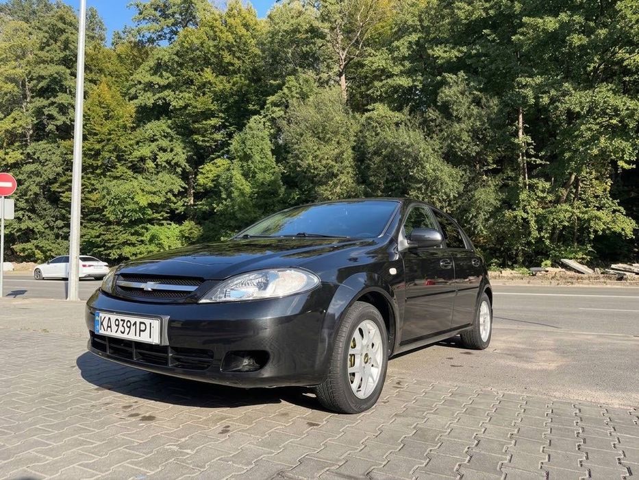 Автомобіль Chevrolet Lacetti