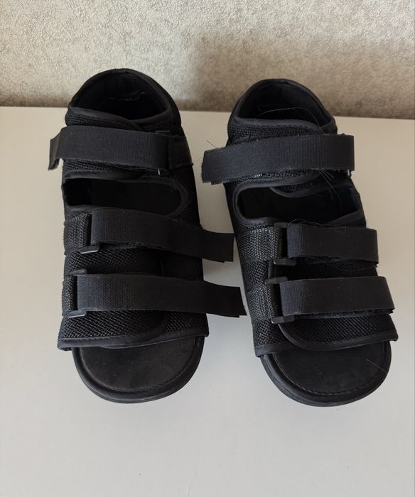 Продам післяопераційне взуття Baruc