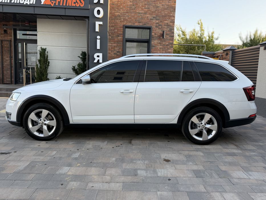 Skoda Octavia A7 Scout 4x4, 2.0 TDI , АКПП
