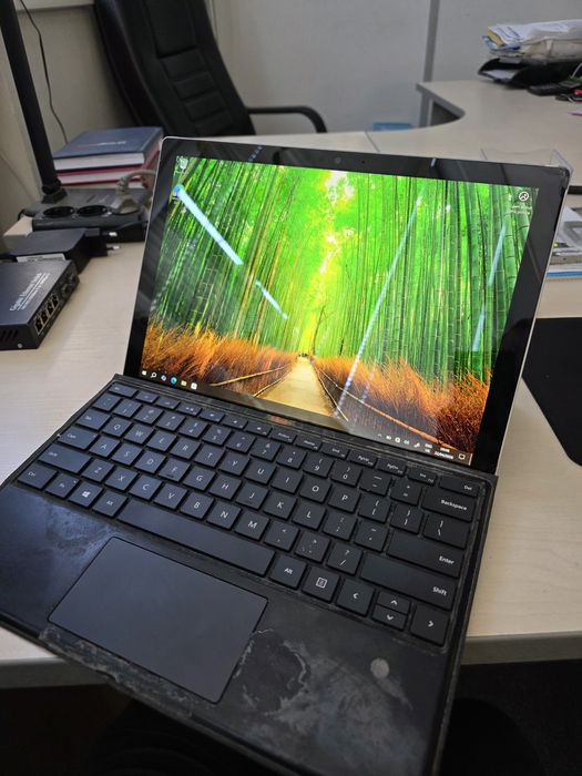 Microsoft Surface 5 Pro m3-7Y30 4/128GB