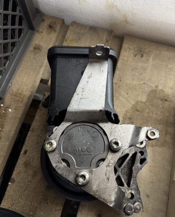 Bomba direçao asistida bmw e60 e61