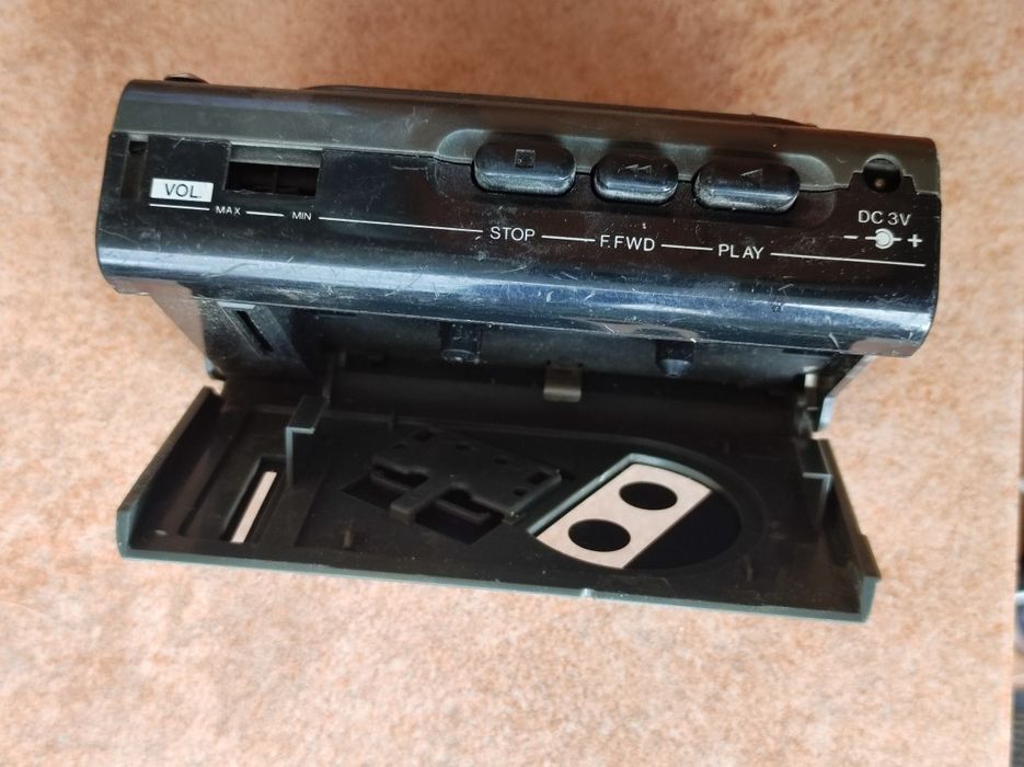 Walkman Uniwersum CPR 1096 uszkodzony dawca części