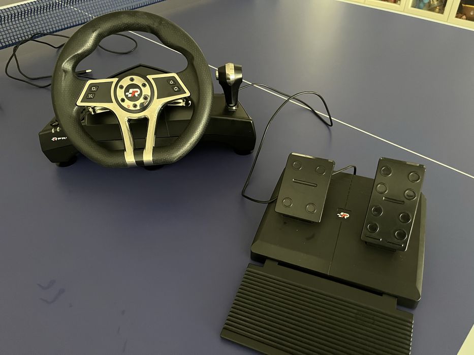 Volante com pedais para ps4 e pc