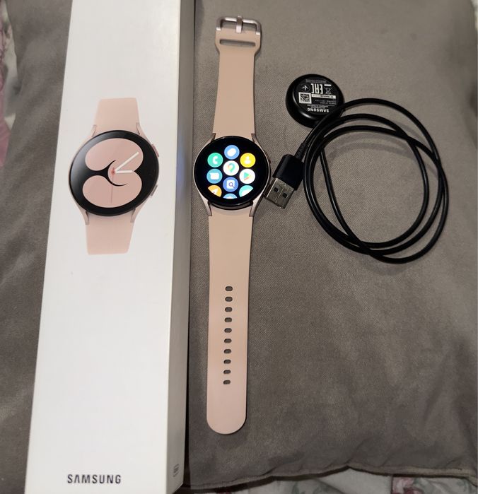 Смарт-годинник Samsung Galaxy Watch 4 40mm Gold (SM-R860NZDASEK)
