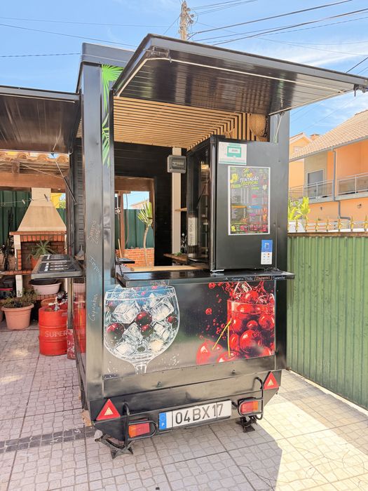 Roulote de Bebidas Equipada – Pronta a Trabalhar