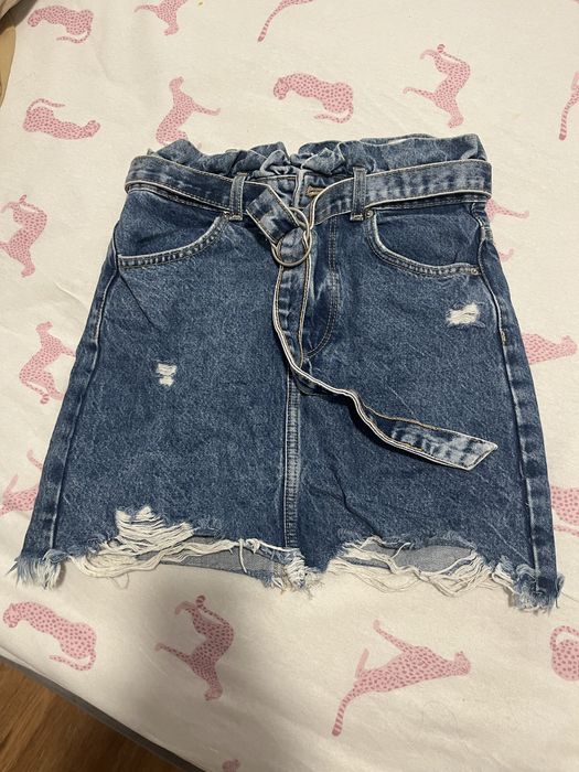 Spódnica jeansowa bershka  dżinsowa przetarcia pasek