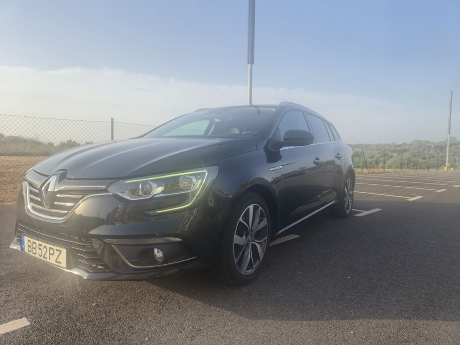Renault Mégane Sport Tourer (Bose Edition) - Automática