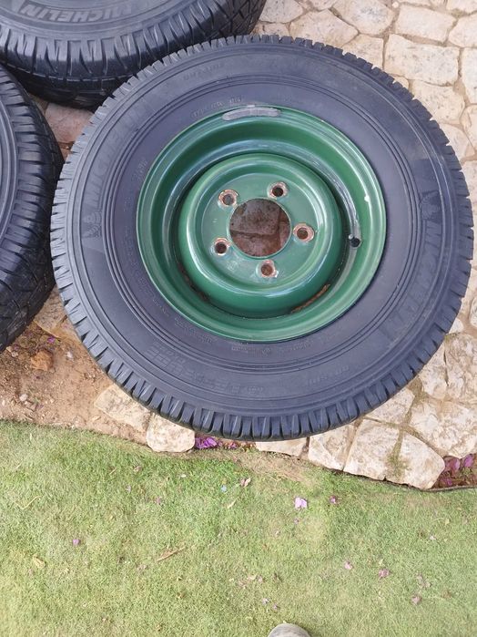 Jantes e pneus LAND ROVER defender