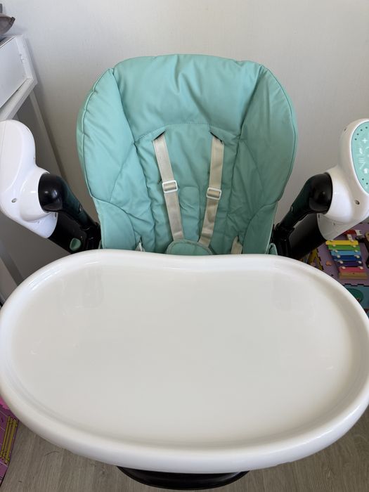 Продам стільчик доя годування  carello cascata