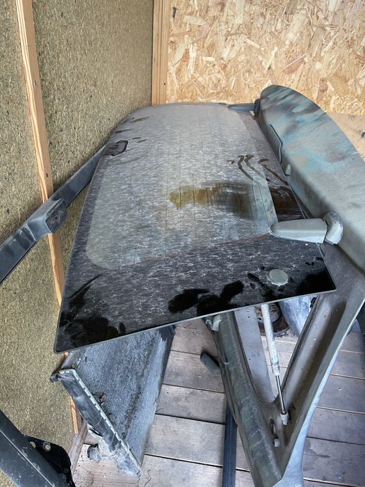 Заднє скло в ляду джип гранд чирокі wj, скло jeep grand cherokee wj