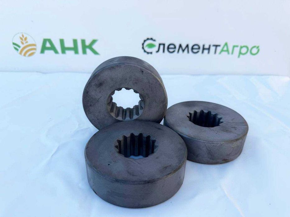 З’єднання шліцеве нижнє AH124878R (AH124878) для вала John Deere