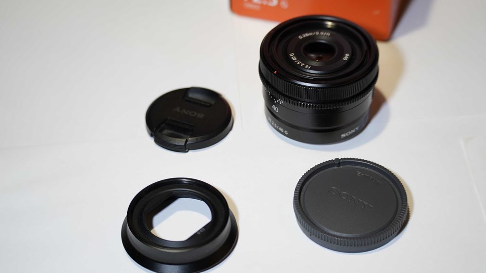 Sony 40mm f2.5 G
