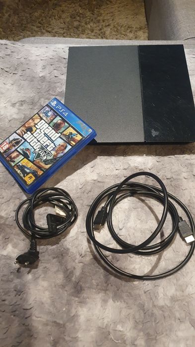 Playstation 4 c/jogo  GTA