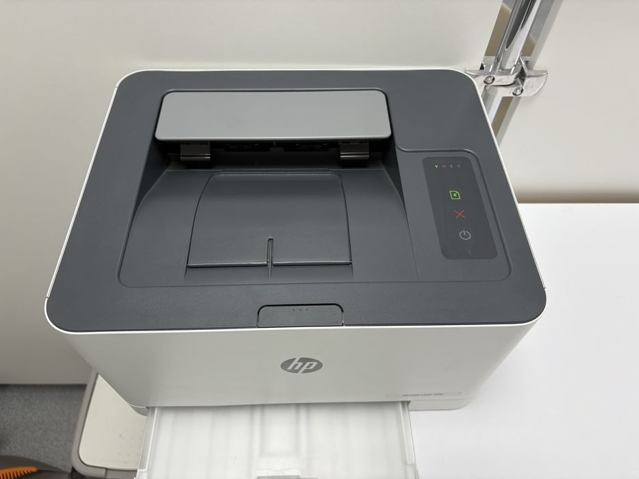 Принтер HP Color Laser 150a
