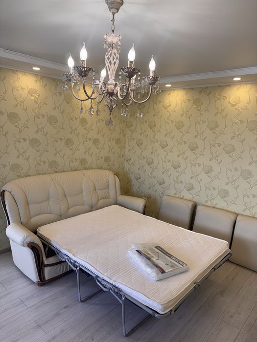 Продам диван і  2 крісла - шкіра