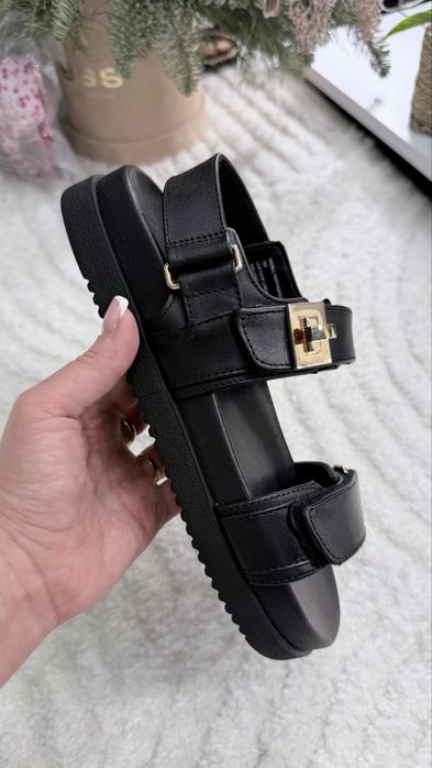 Шкіряні босоніжки сандалі Steve Madden Mona