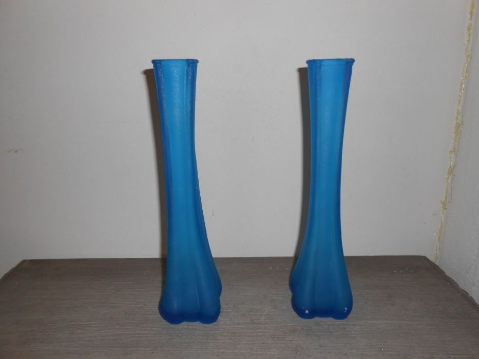 2 jarras muito antigas