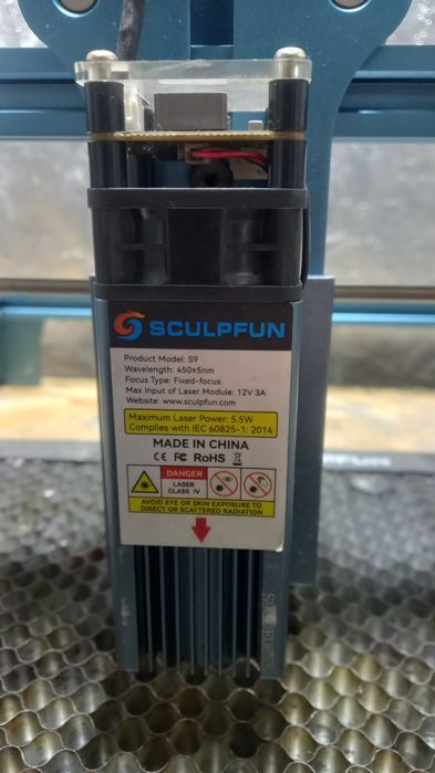 Sculpfun S9 5,5 W, área 410×415 mm