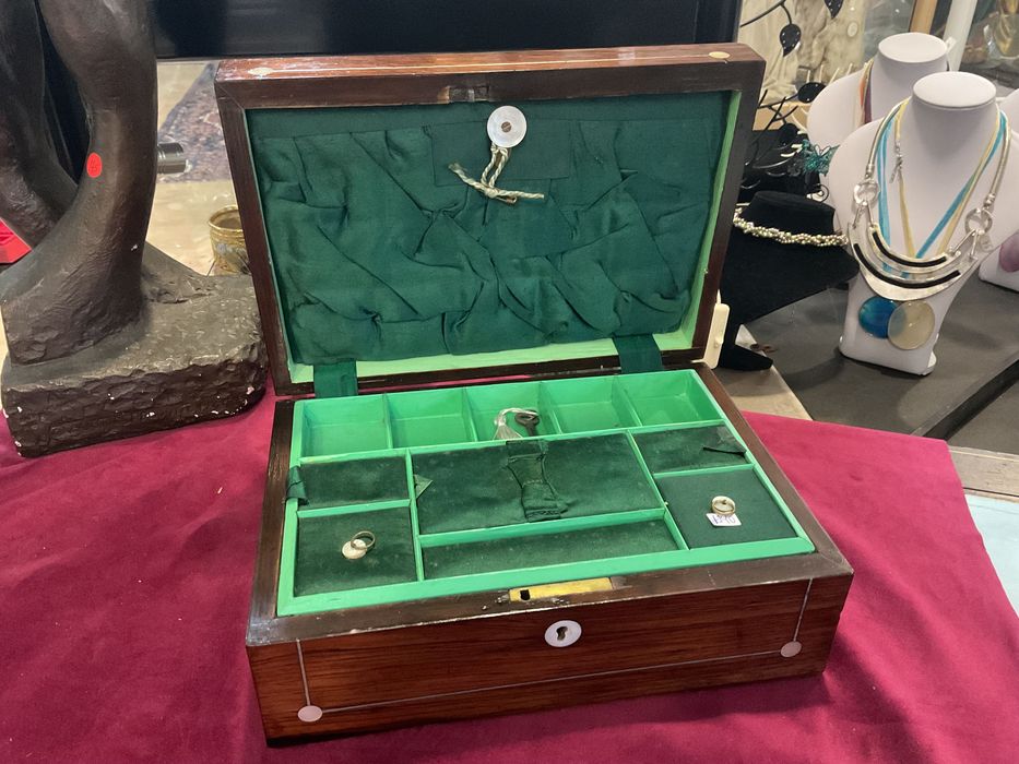 Caixa Guarda joias inglesa mahogany 25x17x10 cm