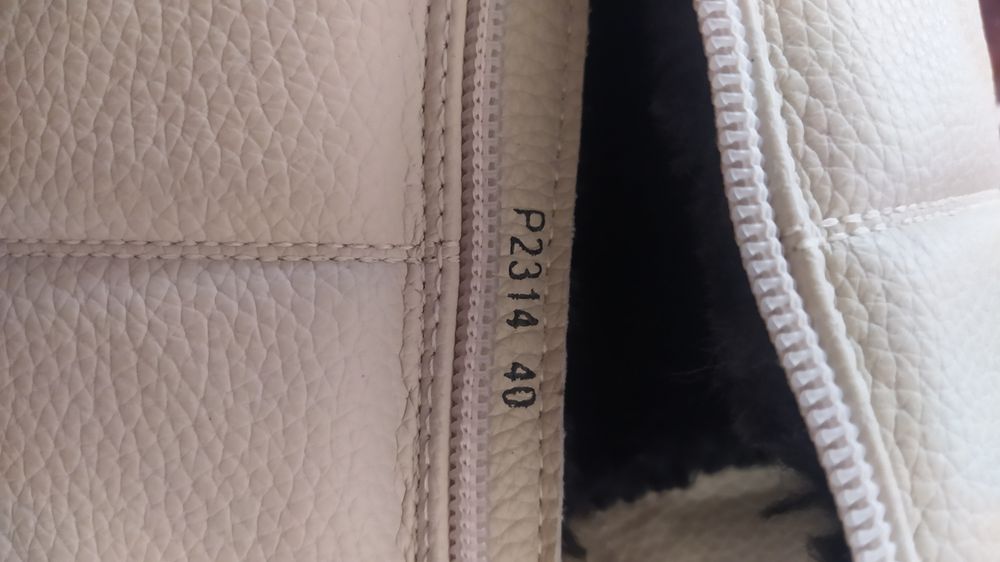 Продам жіночі чоботи