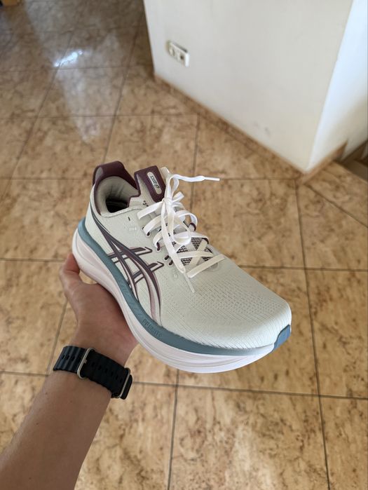 Asics gel-nimbus 28