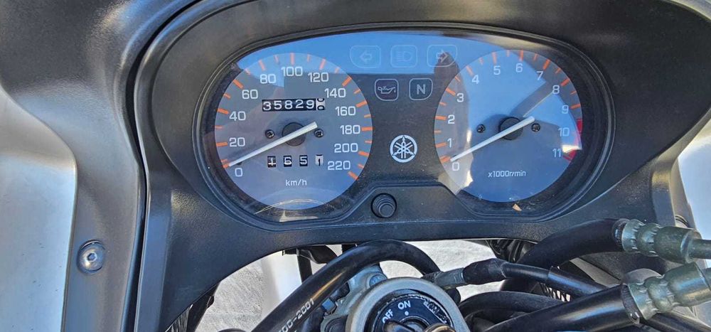 Venda de Mota yamaha XJ600s