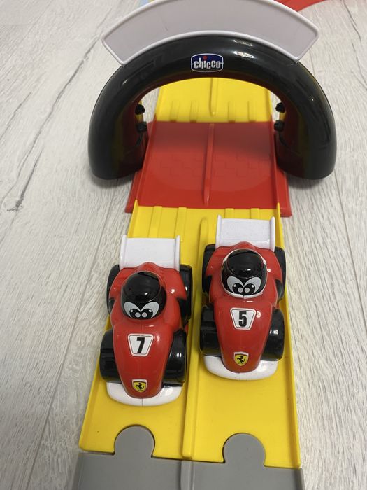 Автотрек Chicco Ferrari