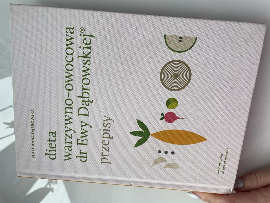 Ksiazka Ewy Dąbrowskiej dieta warzywno-owocowa
