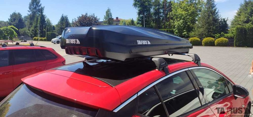 Box dachowy Taurus Strike 440 czarny połysk Wysyłka GRATIS