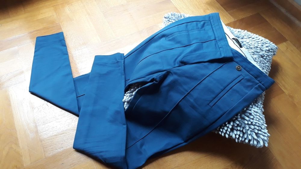 Spodnie niebieskie Massimo Dutti 38