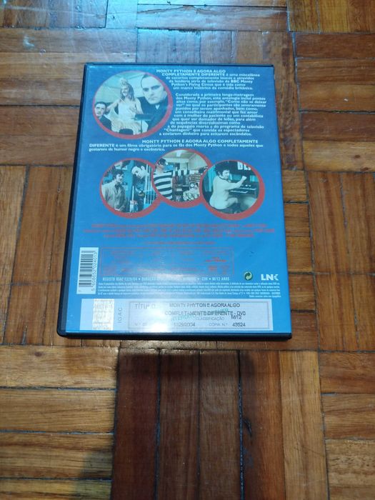 DVD Monty Python's E Agora Algo Completamente Diferente