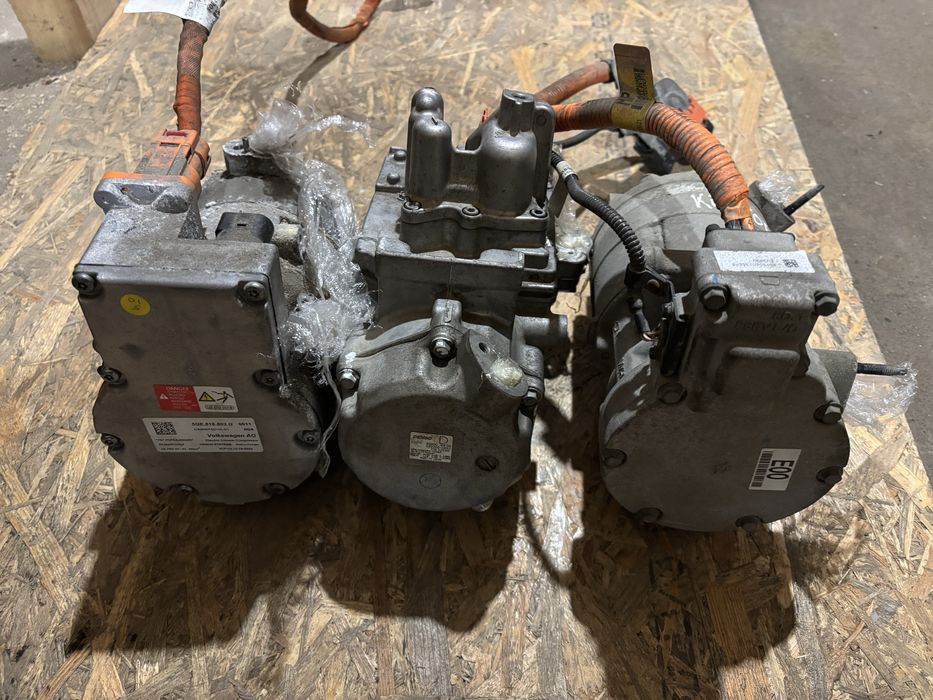 Компресор кондиціонера тепловий Kia Soul E-Golf Kona Niro E-Niro