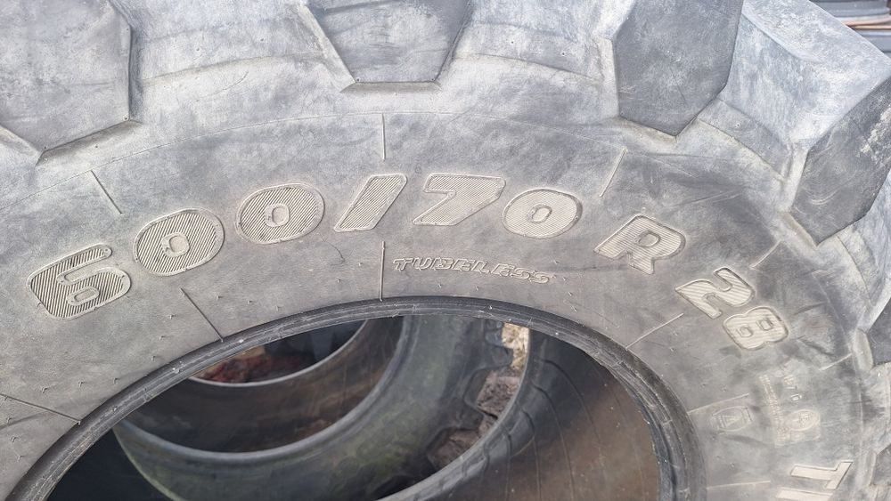 Opona 600/70/28 Treleborg