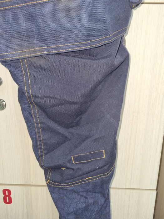 Робочі штани Mascot з

навісними кишенями,cordura